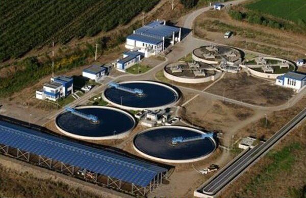 Las PTAR tratan el agua para que esta llegue a las fuentes hídricas sin contaminar el recurso.
