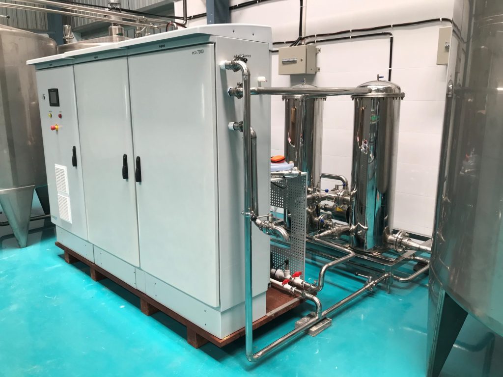 Máquina de ionización, ionización de agua