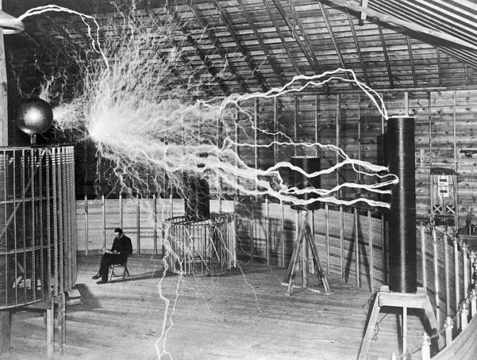 Corriente alterna, ingeniería eléctrica, Nikola Tesla