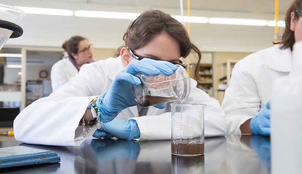 Experimentación y análisis científico, ciencia, científicos.