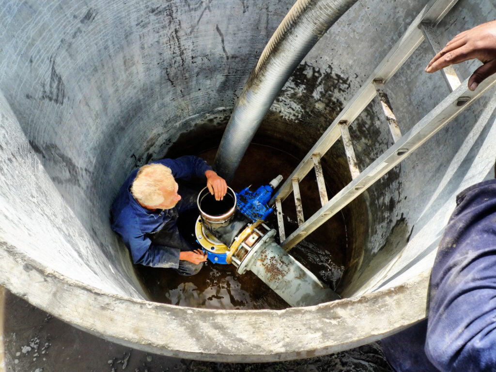 se debe realizar el mantenimiento de equipos de tratamiento de agua