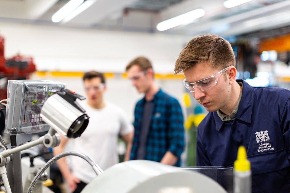 ingeniería mecánica y robótica y automatización