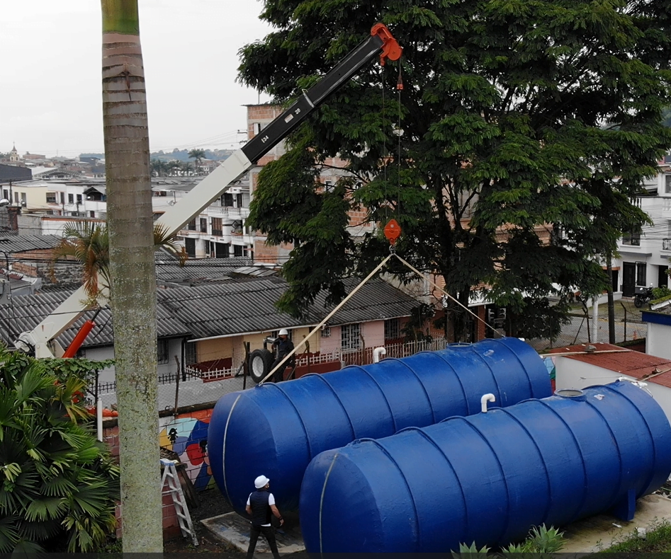 Instalación tanque de almacenamiento
